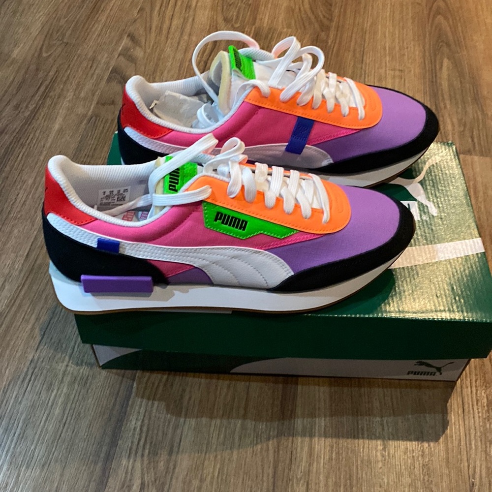 NWT puma colour block running shoes size 10
